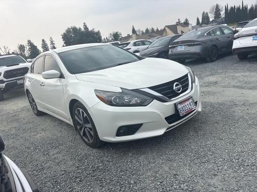 2017 Nissan Altima 2.5 SR