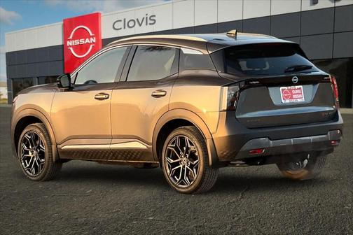 Gun Metallic 2026 Nissan Kicks SR