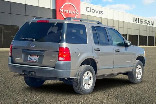 2005 Ford Explorer XLS