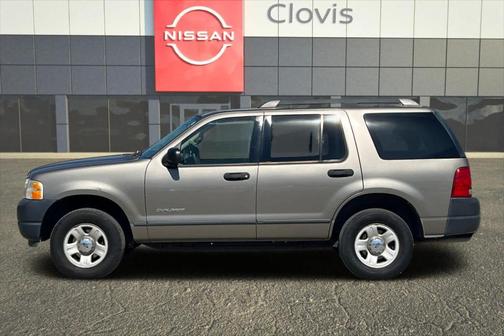 2005 Ford Explorer XLS