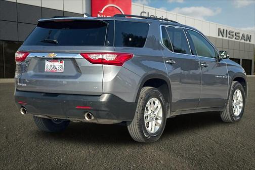 2021 Chevrolet Traverse LT Cloth