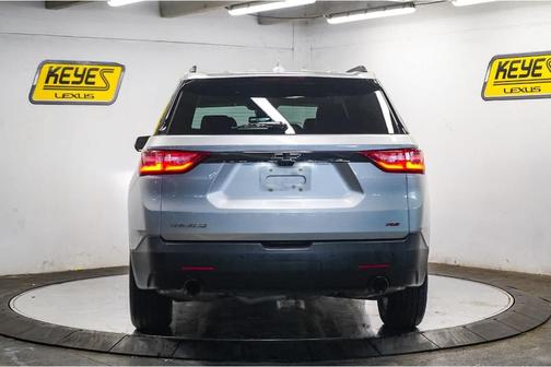 Silver Ice Metallic 2020 Chevrolet Traverse RS