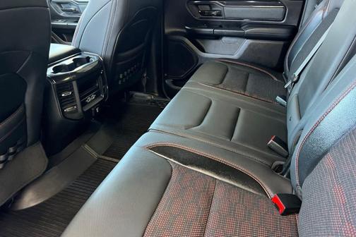 Diamond Black 2022 RAM 1500 Big Horn