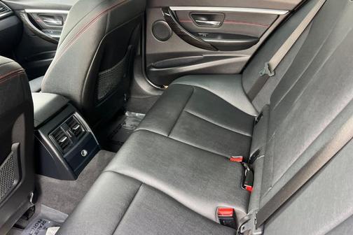 2018 BMW 330e iPerformance