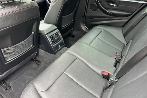 2018 BMW 330e iPerformance