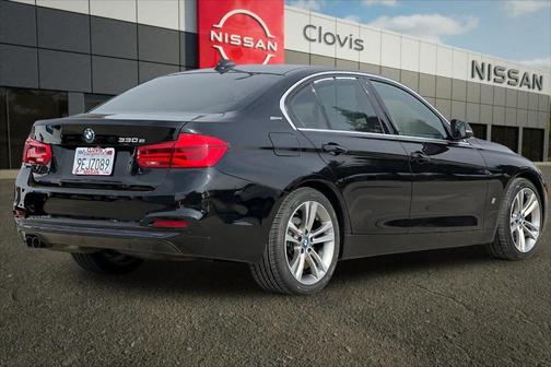 2018 BMW 330e iPerformance