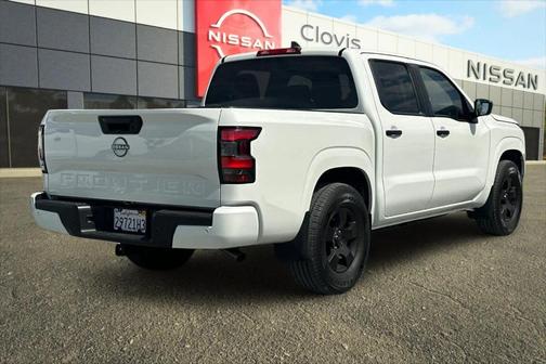 2022 Nissan Frontier S