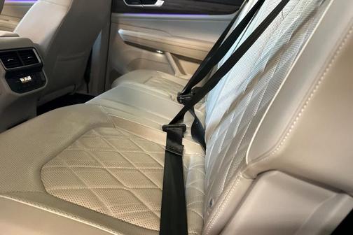 Aurora Red Metallic 2024 Volkswagen Atlas 2.0T SEL Premium R-Line