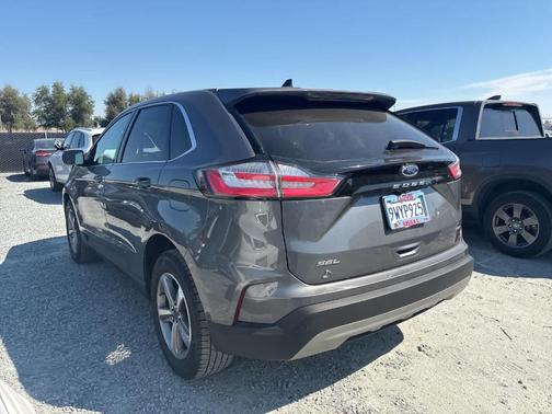 Carbonized Gray Metallic 2022 Ford Edge SEL