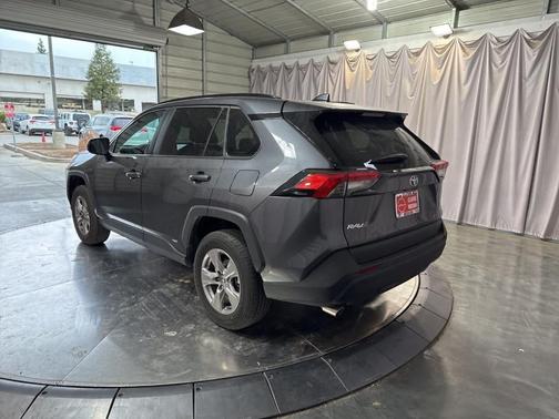 2025 Toyota RAV4 Hybrid LE