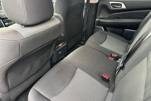 Gun Metallic 2020 Nissan Pathfinder S