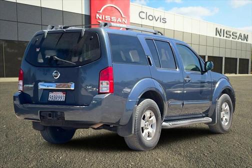 2006 Nissan Pathfinder SE