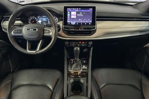Bright White Clearcoat 2024 Jeep Compass Limited