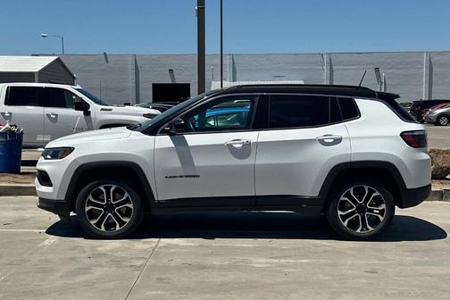 Bright White Clearcoat 2024 Jeep Compass Limited