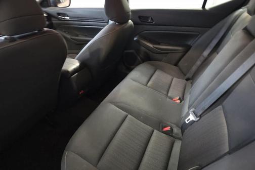 Brilliant Silver Metallic 2024 Nissan Altima 2.5 SV