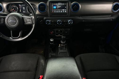 2021 Jeep Gladiator Sport