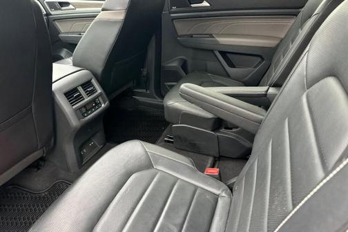 Pure White 2021 Volkswagen Atlas 2.0T SEL Premium