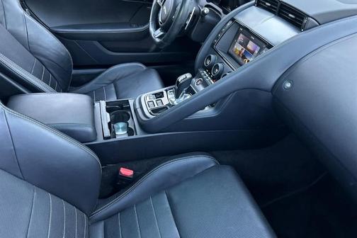 2018 Jaguar F-TYPE R Dynamic