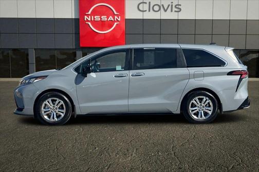 2023 Toyota Sienna XSE