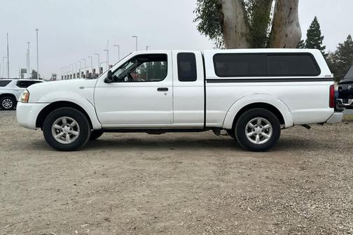 2004 Nissan Frontier XE