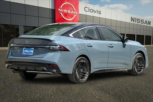 2t Gry Blk Roof 2026 Nissan Sentra SR