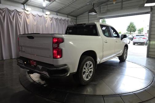 Summit White 2023 Chevrolet Silverado 1500 LT