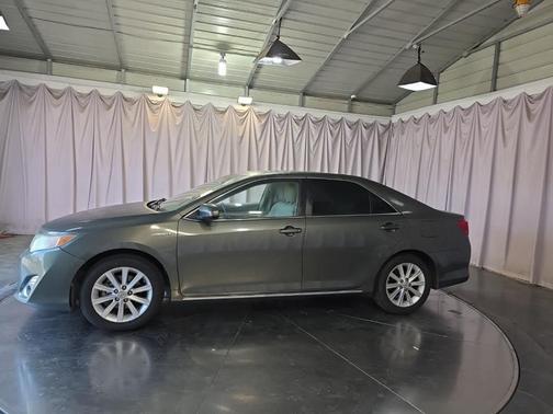 2012 Toyota Camry Hybrid XLE