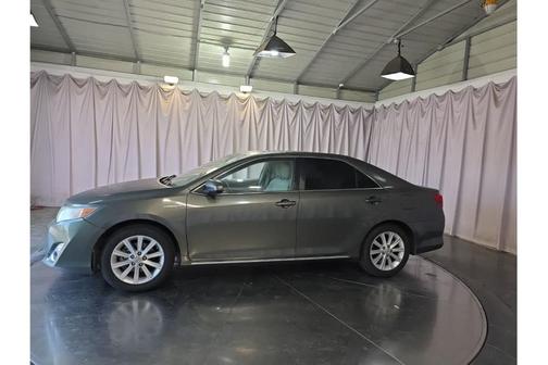 2012 Toyota Camry Hybrid XLE