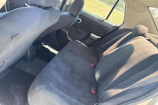 Sonoran Sand 2009 Nissan Versa 1.8 S