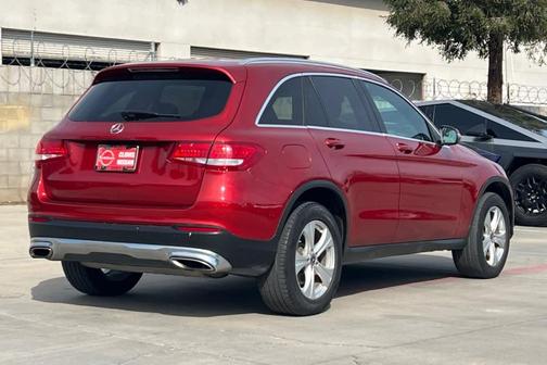 2018 Mercedes-Benz GLC 300 Base