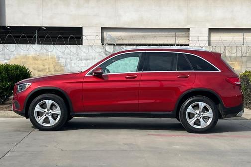 2018 Mercedes-Benz GLC 300 Base