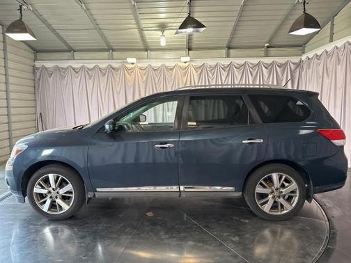 2013 Nissan Pathfinder Platinum