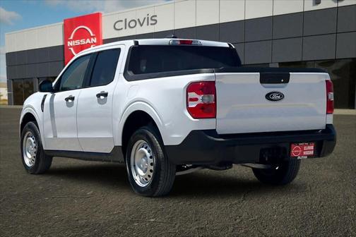 Oxford White 2025 Ford Maverick XLT