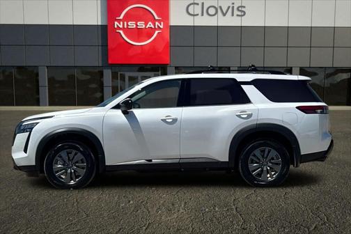 Everest White P 2026 Nissan Pathfinder SV
