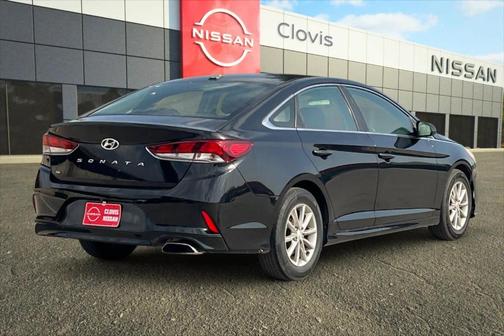 2018 Hyundai SONATA SE