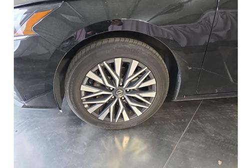 Super Black 2025 Nissan Altima SV