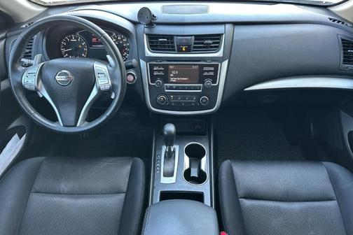 2016 Nissan Altima 2.5 SR