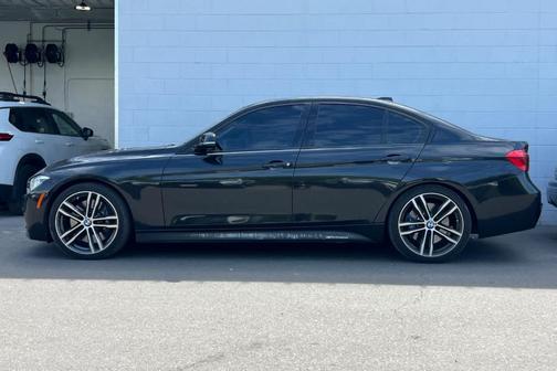 Black Sapphire Metallic 2018 BMW 340 i