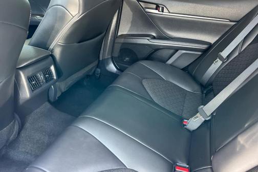 2022 Toyota Camry Hybrid XSE