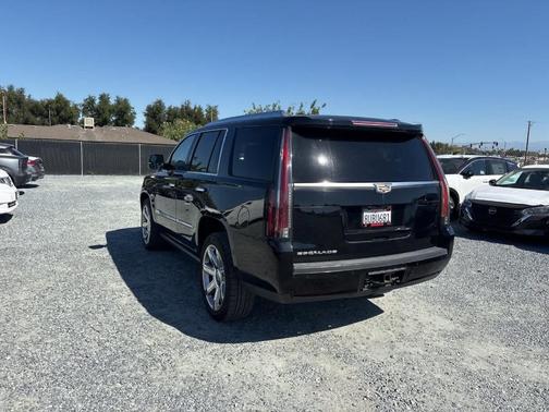2018 Cadillac Escalade Premium Luxury