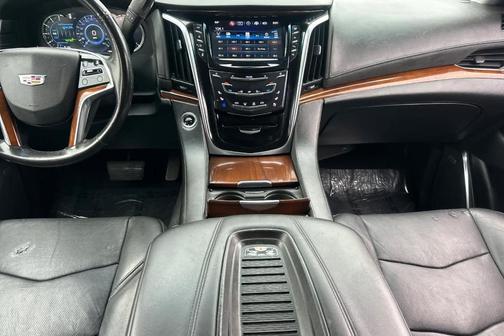 2018 Cadillac Escalade Premium Luxury