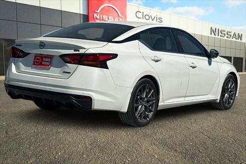 2024 Nissan Altima 2.0 SR