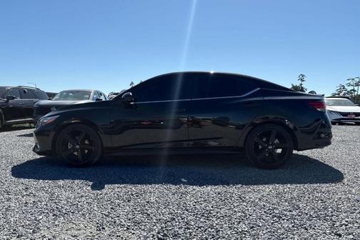 Black 2021 Nissan Sentra SR