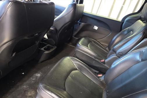 Fathom Blue Pearlcoat 2022 Chrysler Pacifica Hybrid Touring L