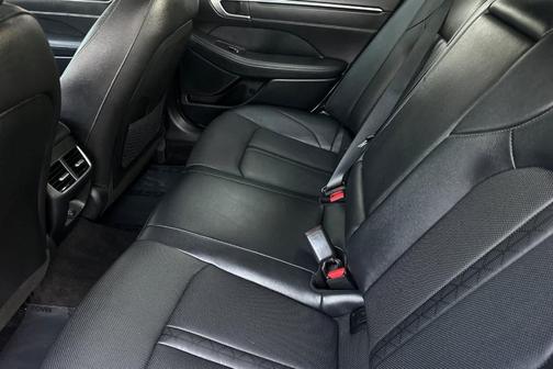 2023 Hyundai SONATA Hybrid Limited