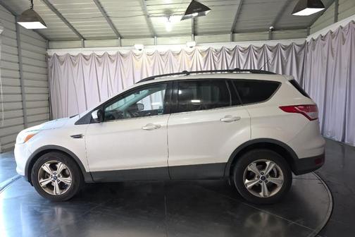 White Platinum Tri-Coat 2013 Ford Escape SE