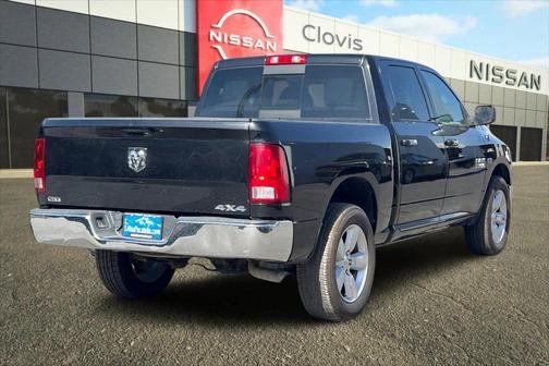 2017 RAM 1500 SLT