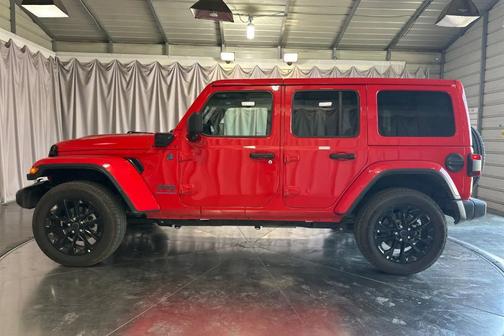 2025 Jeep Wrangler 4xe Sahara