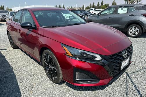 2023 Nissan Altima 2.5 SR