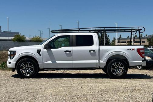 Oxford White 2023 Ford F-150 XL